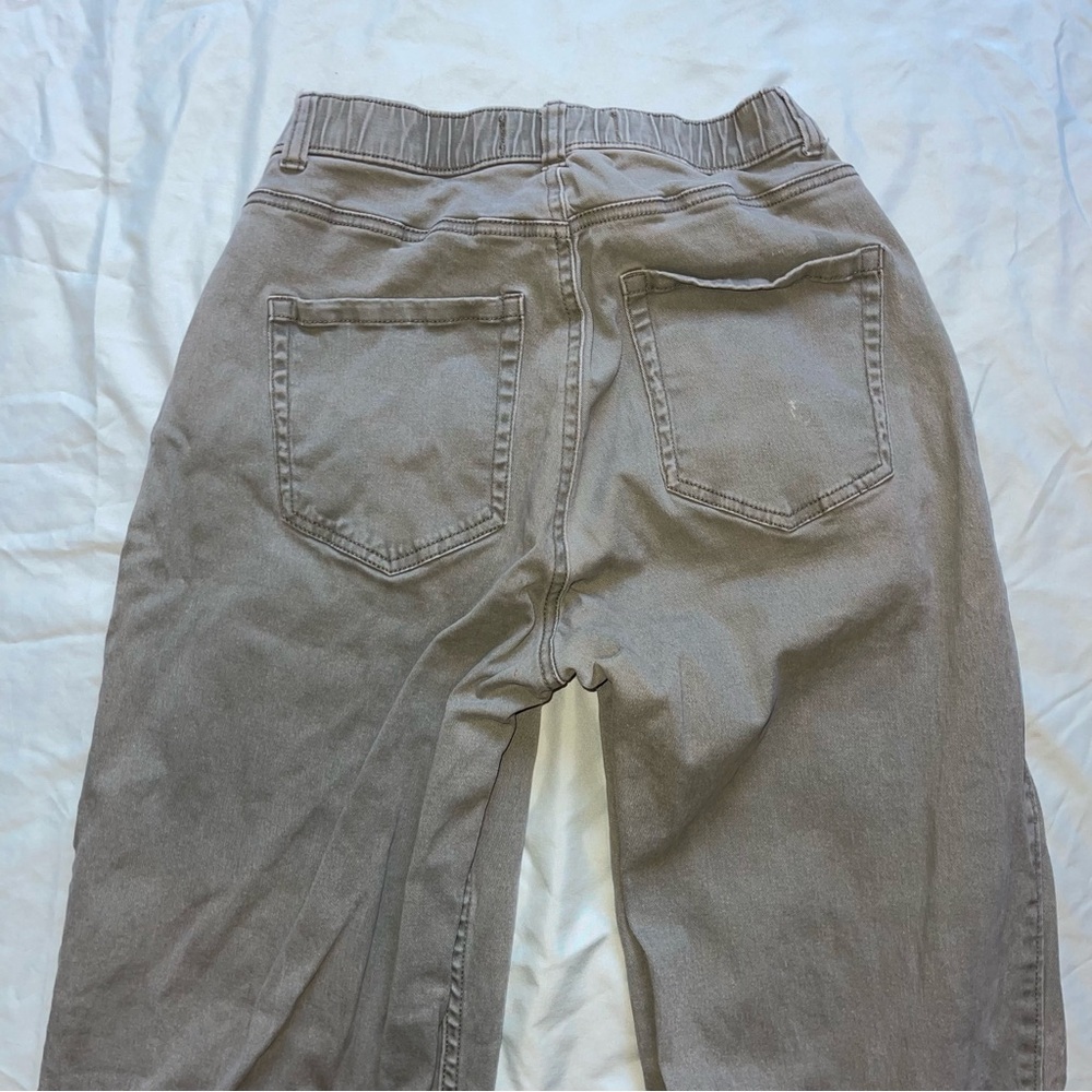 HOLLISTER GREEN HIGH WAISTED BAGGY CAPRI PANTS - Picture 3 of 9